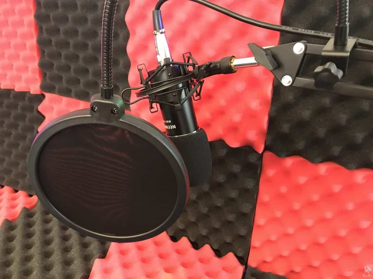 Painting Pixels Sound/Voice Over Booth!